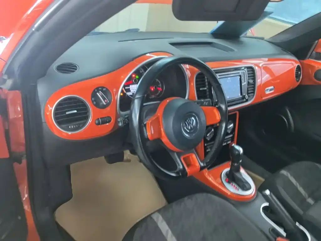 Volkswagen Beetle 2019 2018 180TSI Easy Joy Edition