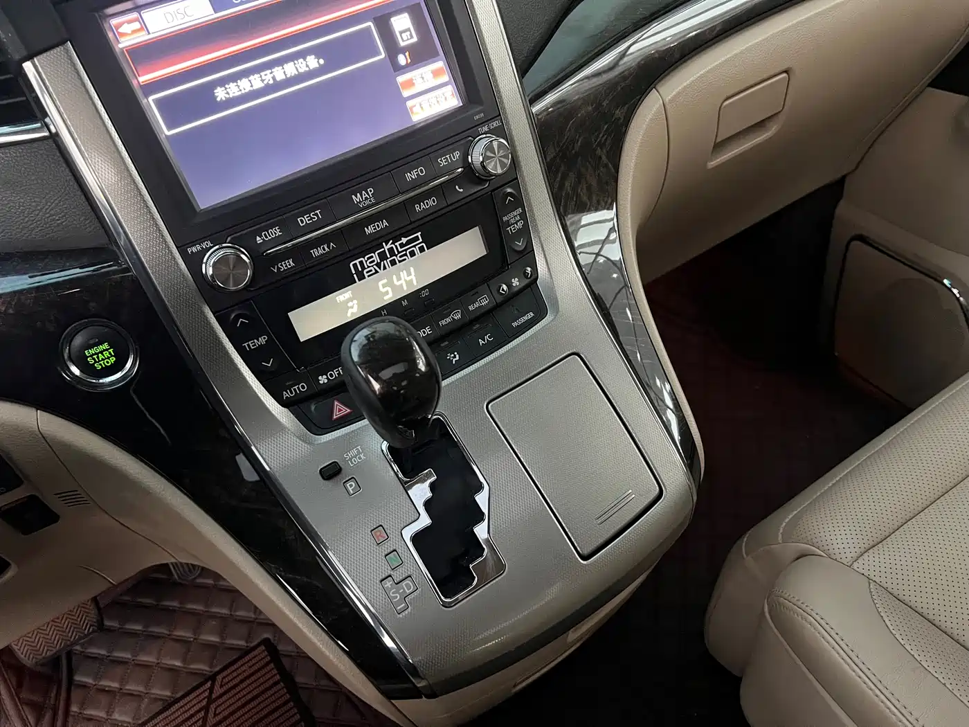 Toyota Alphard 2012 3.5L Luxury Edition фото 8