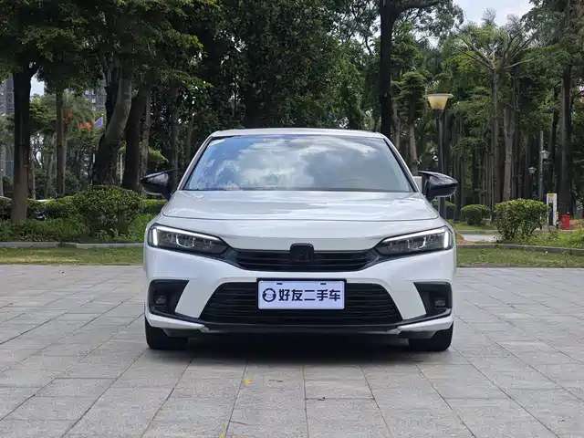 Honda Civic 2023 240TURBO CVT Dynamic Edition — фото 2