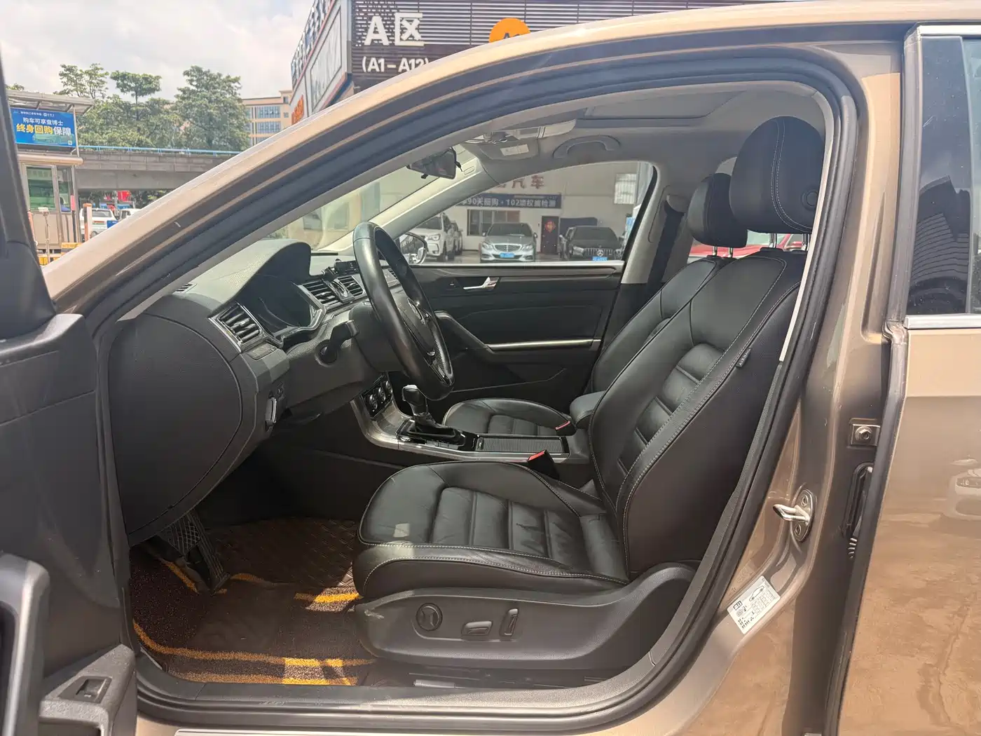 Volkswagen Passat 2017 330TSI DSG Prestige фото 4