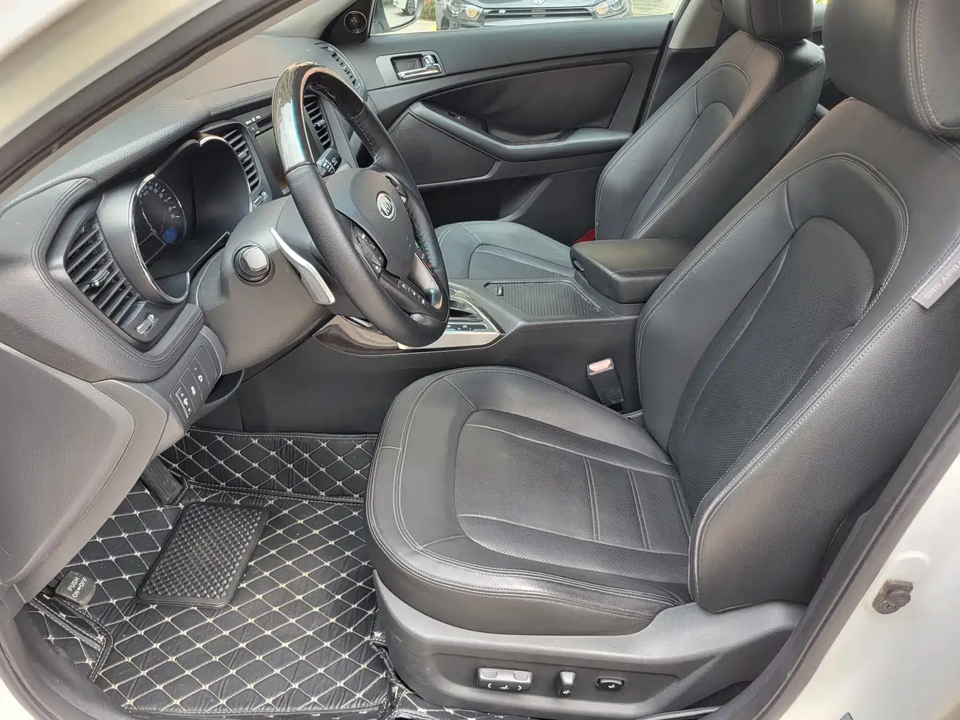 Kia K5 2011 2.4L Automatic Premium фото 9