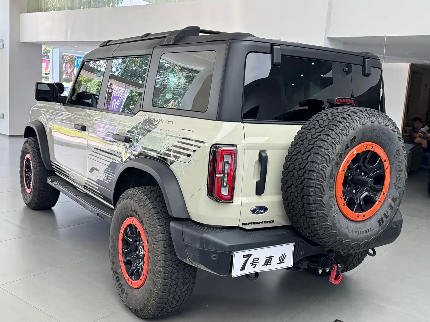 Ford Bronco 2025 2025 2.3T Mega Dune Limited Custom Edition