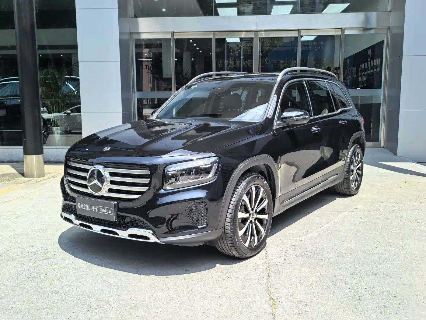 Mercedes-Benz GLB 2025 Model GLB 220 Fashion Style