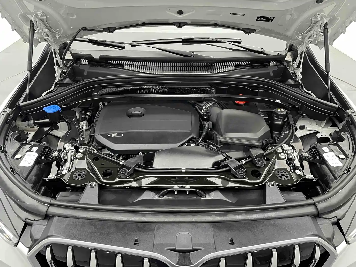 BMW X1 2023 sDrive20Li X Design Package фото 20