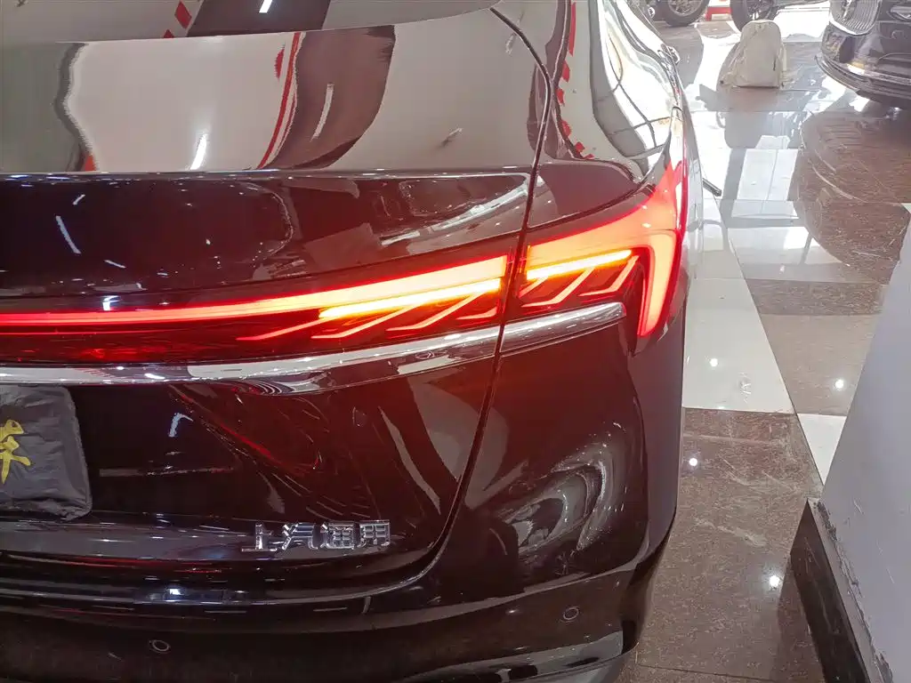 Buick LaCrosse 2024 28T Yuezun Edition фото 8