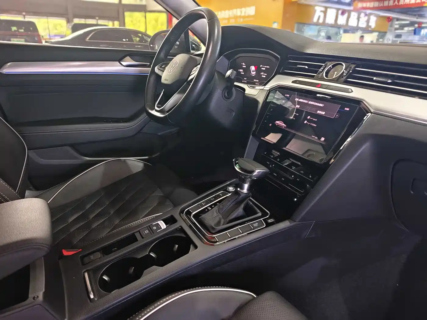 Volkswagen Magotan GTE Plug-in Hybrid 2022 GTE Luxury фото 16