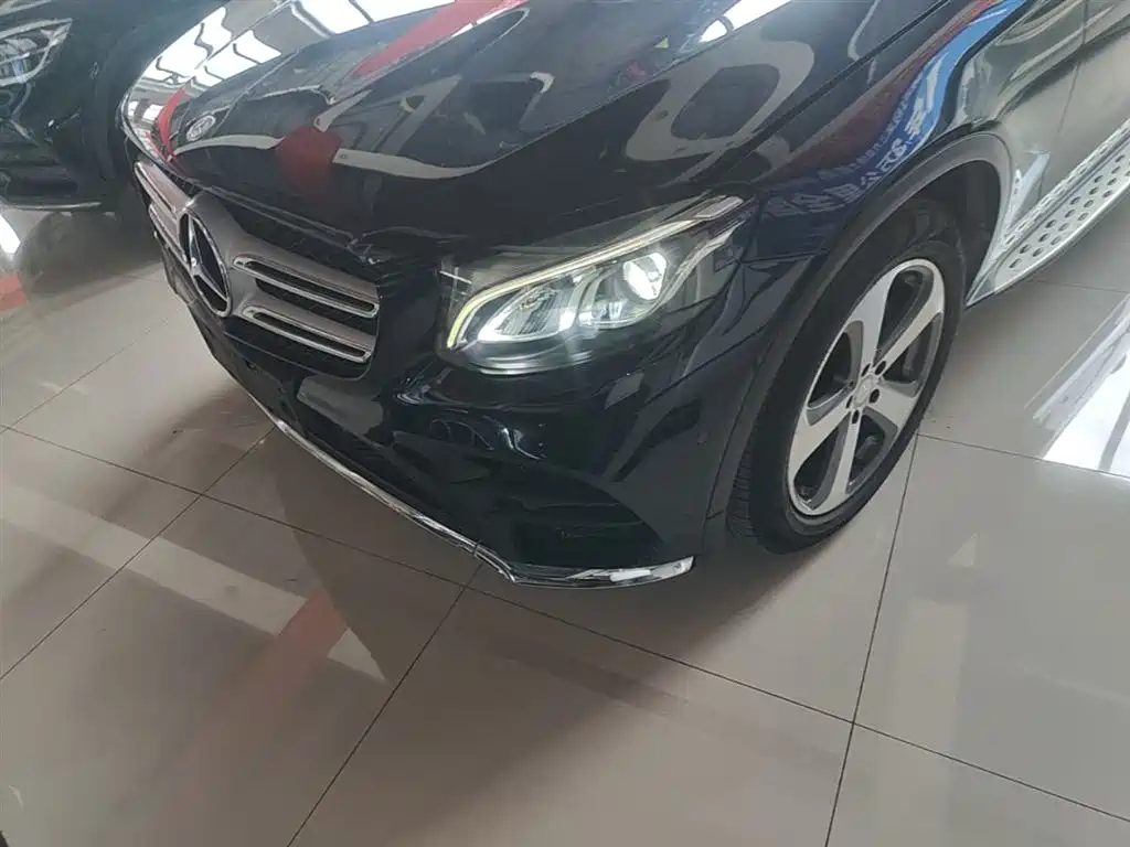 Mercedes-Benz GLC 2017 GLC 260 4MATIC Luxury фото 24