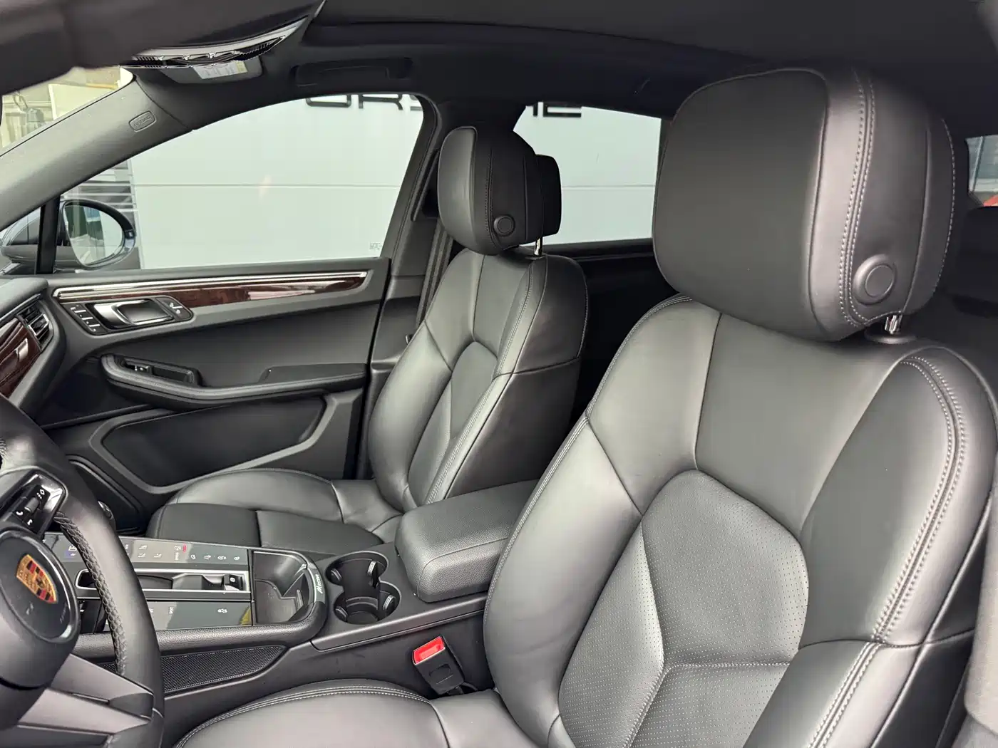 Porsche Macan 2023 Macan 2.0T фото 16