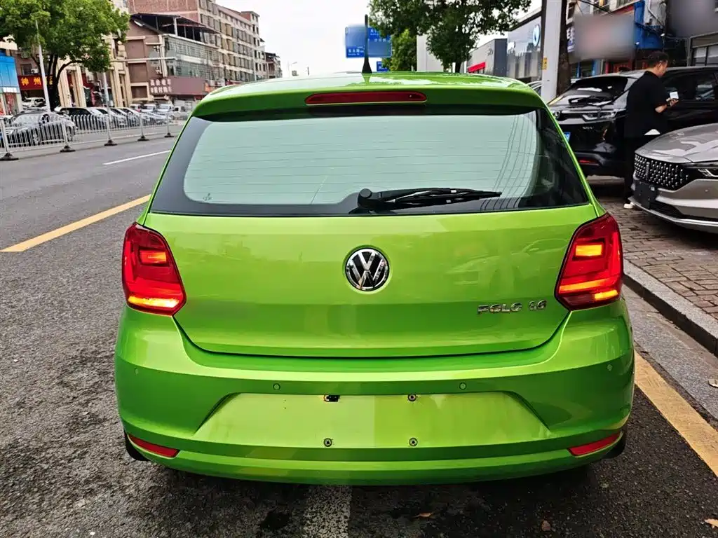 Volkswagen Polo 2014 1.6L Automatic Comfort Edition фото 6
