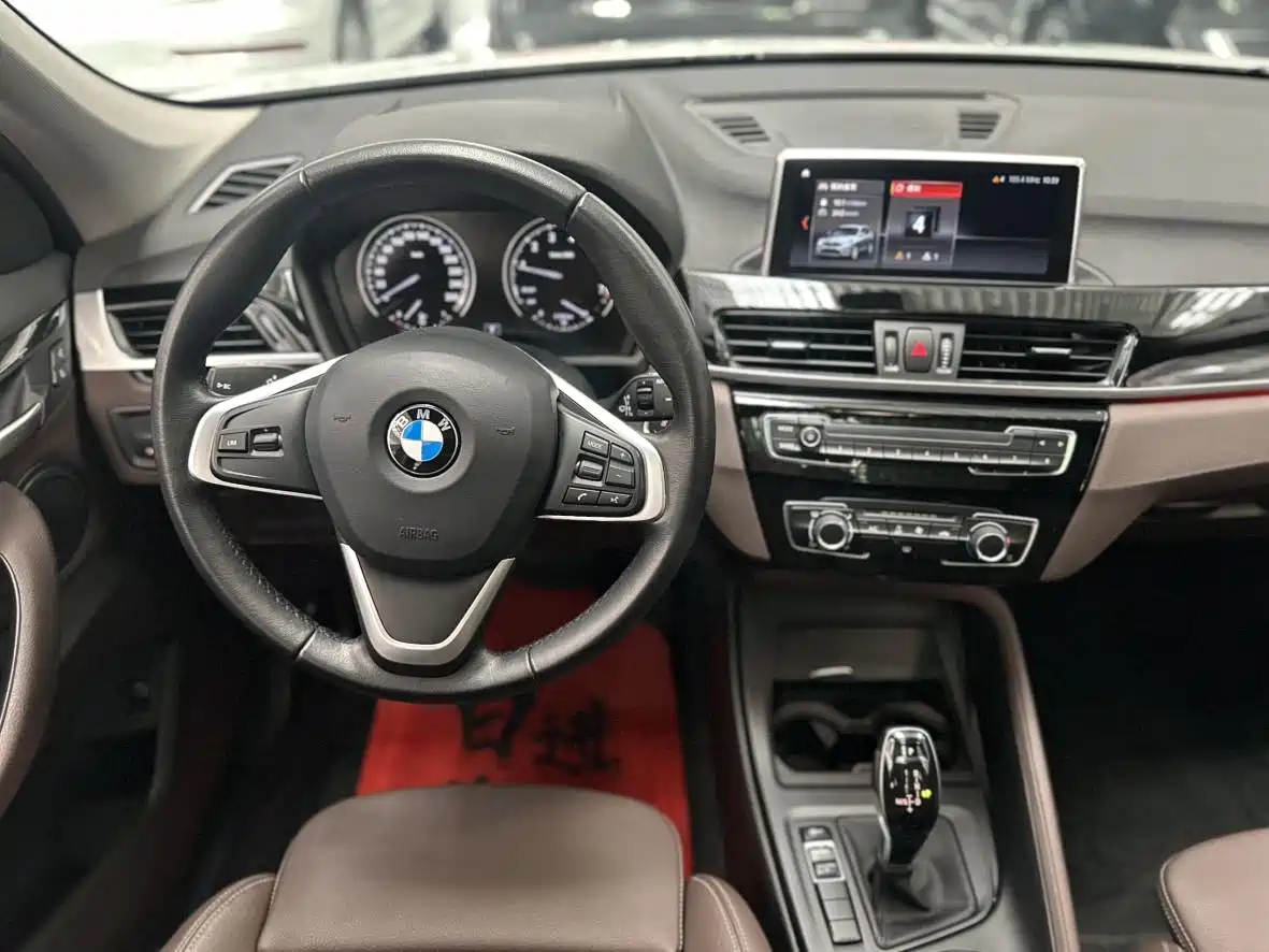 BMW X1 2020 sDrive20Li Fashion Model фото 9