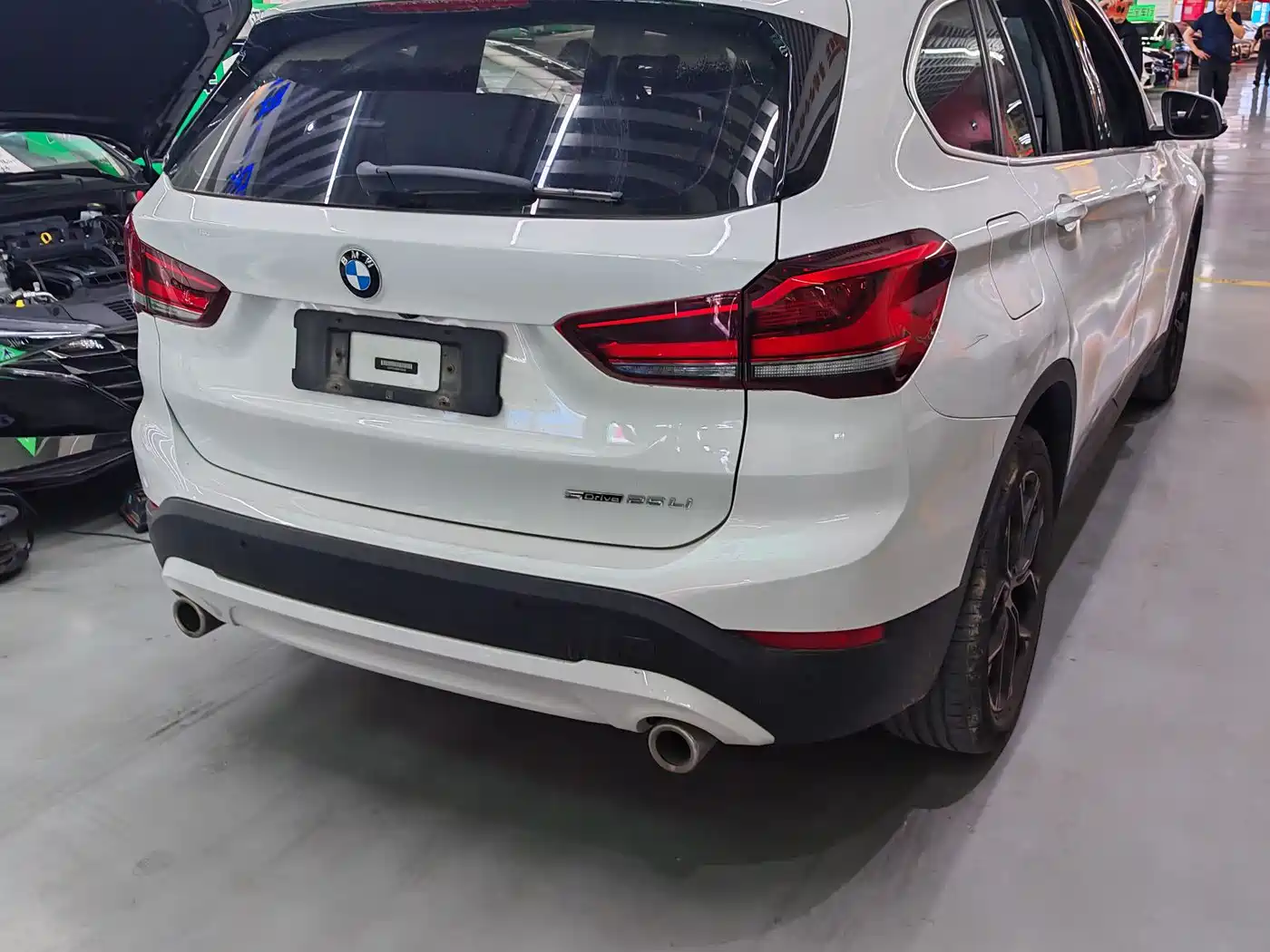 BMW X1 2021 sDrive25Li Leading фото 9