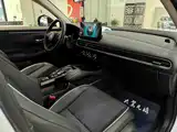 Фото 8 - Honda HR-V