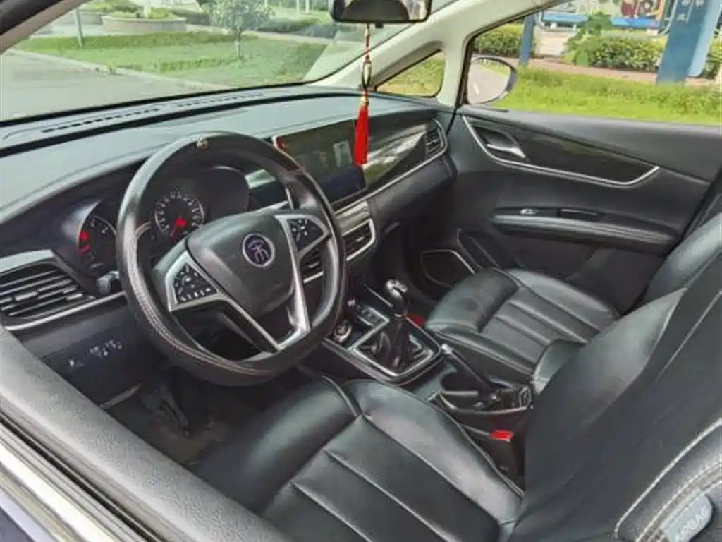 BYD Song MAX 2019 1.5T Manual Smart Connected Sunroof 7-seater China V фото 4