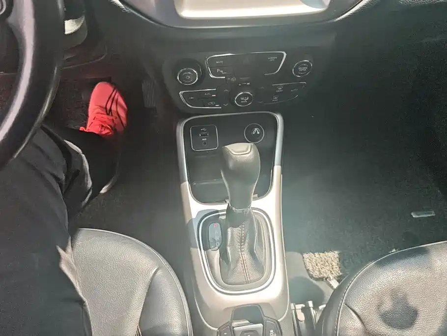 Jeep Compass 2017 2017 200T Automatic Family Edition