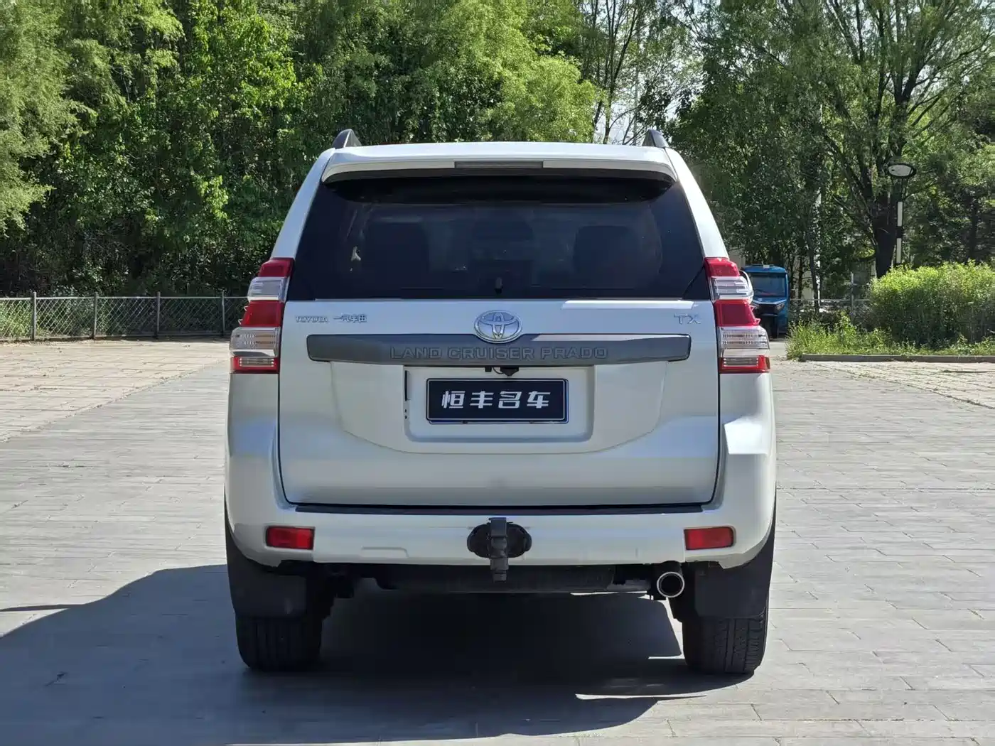 Toyota Prado 2016 2.7L Auto Luxury Edition фото 4