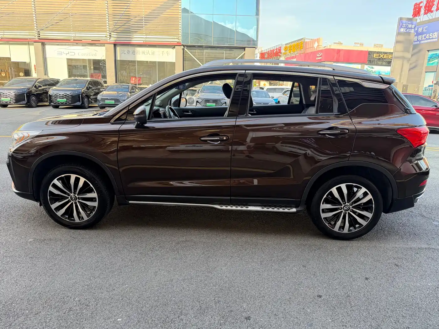 GAC Trumpchi Trumpchi GS4 2017 235T Automatic 2WD Luxury Smart Connected Edition фото 7
