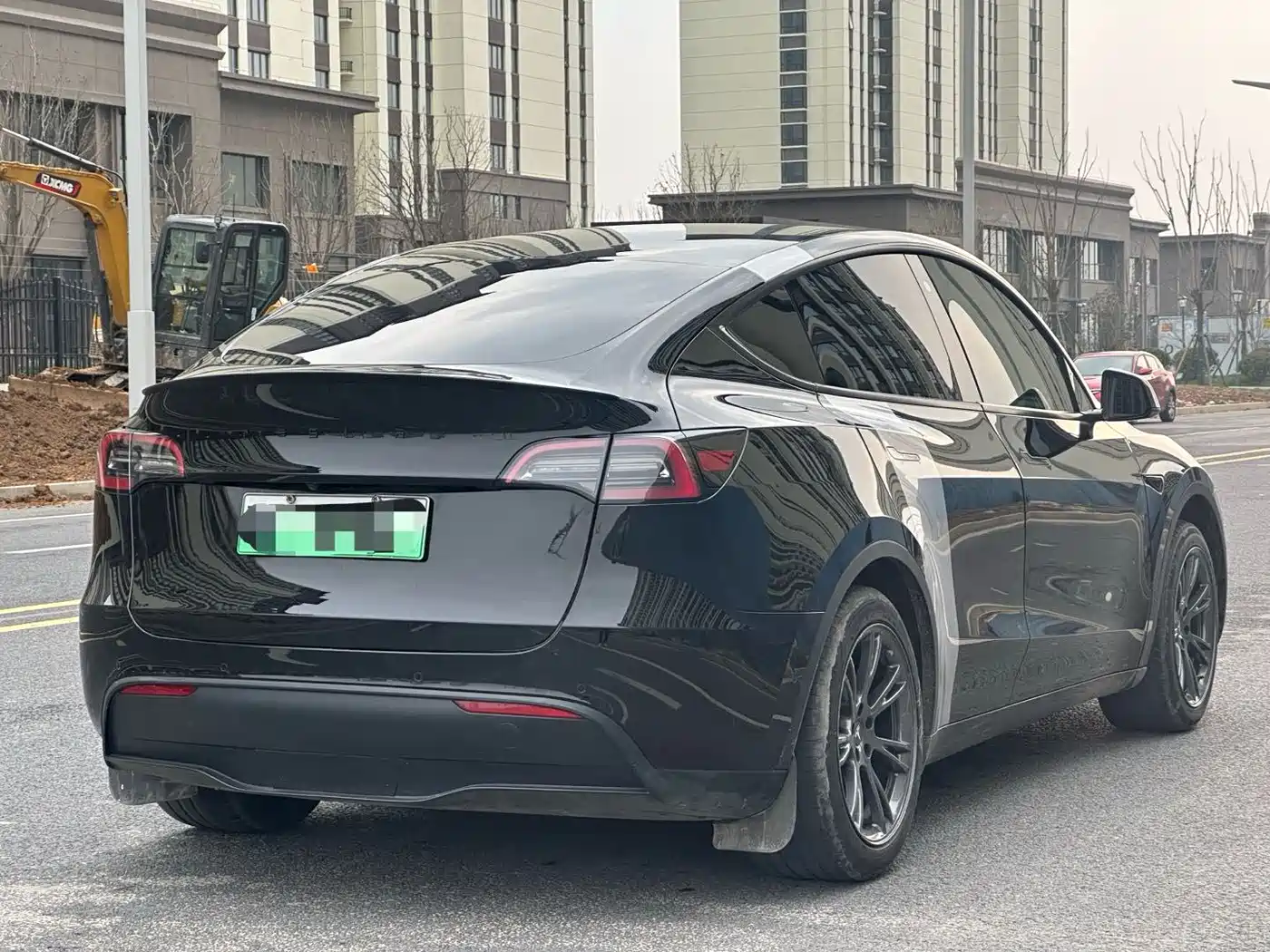 TESLA MODEL Y