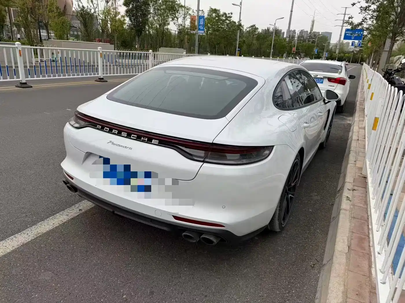 Porsche Panamera 2023 Panamera 2.9T фото 4