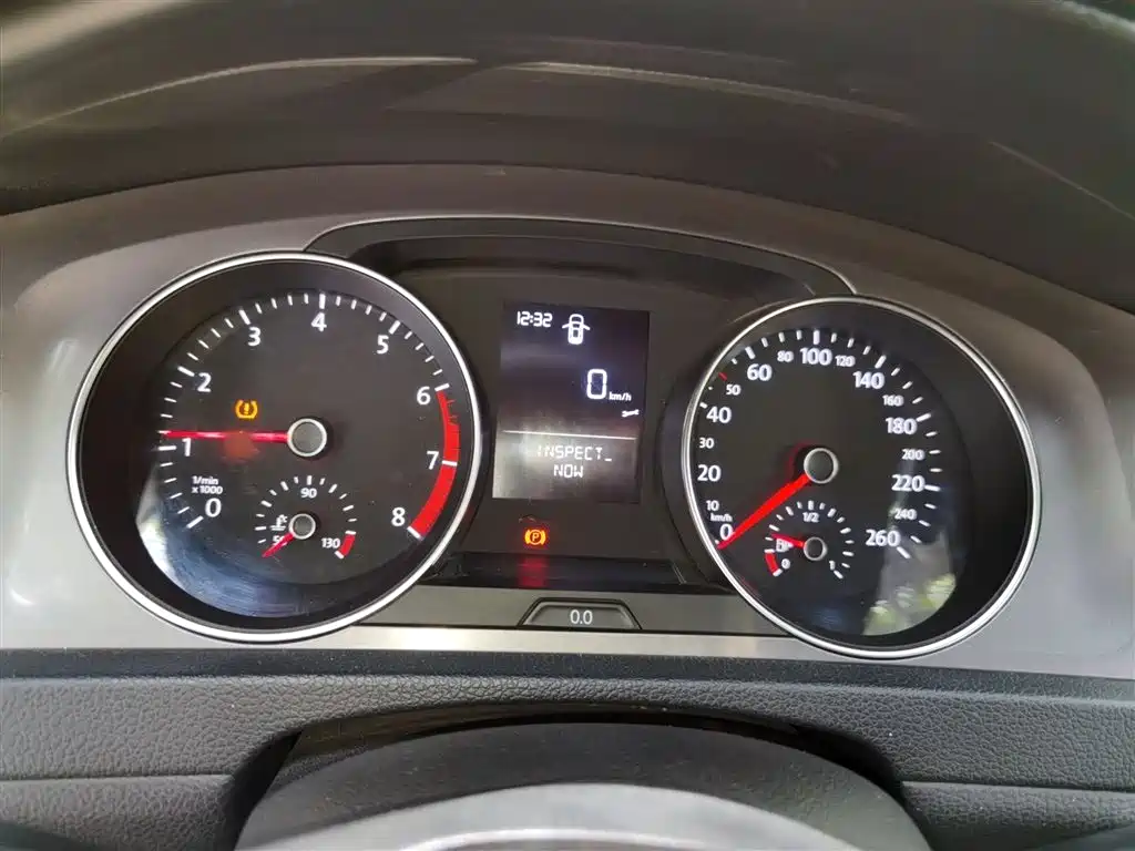 Volkswagen Golf 2016 1.6L Manual Fashion фото 4