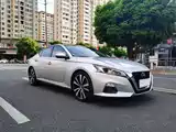 Photo 3 - Nissan Teana