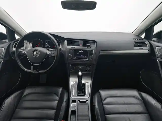 Volkswagen Golf 2016 230TSI Automatic Luxury — фото 5