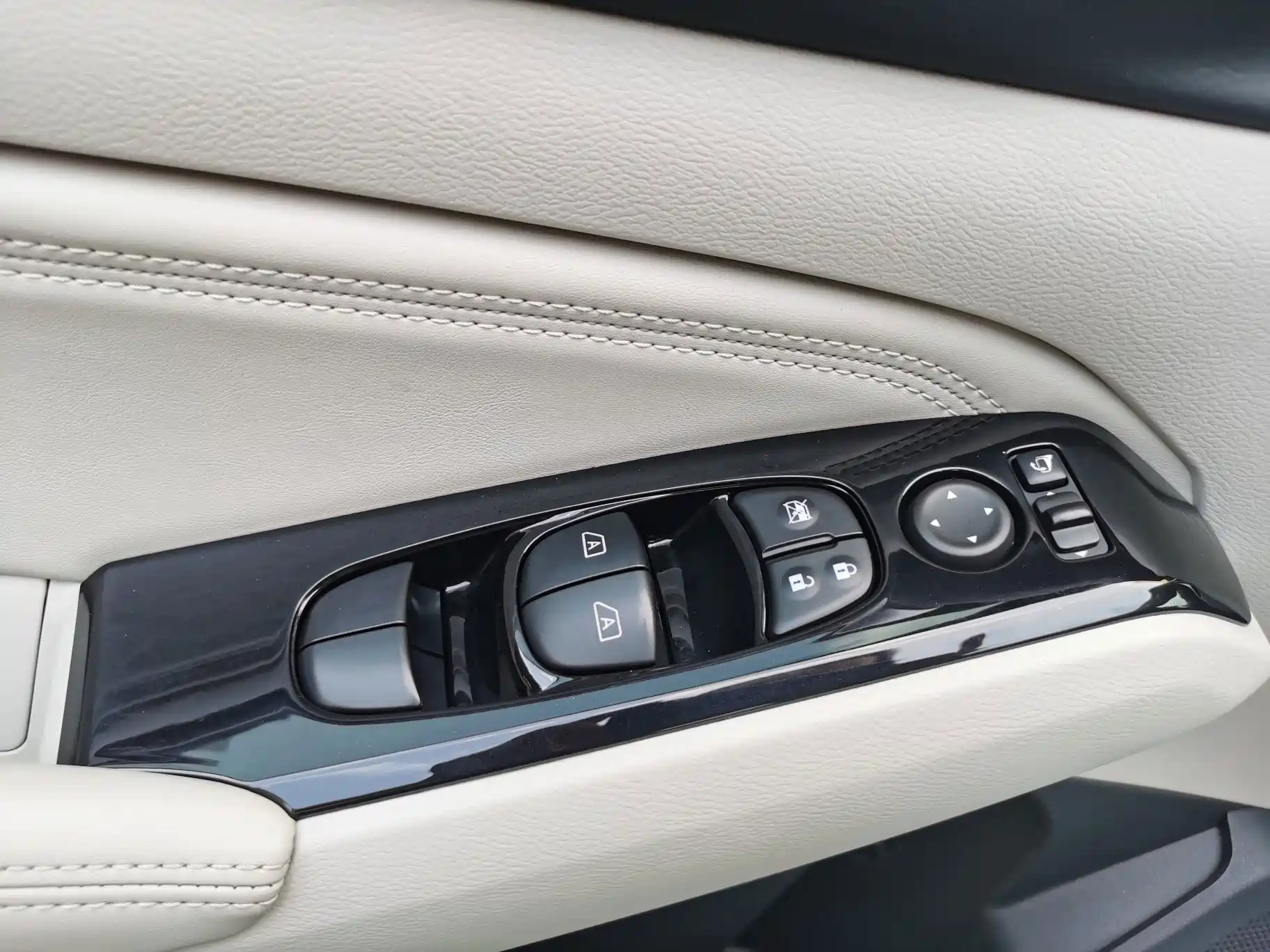 Photo 12 - Nissan Teana