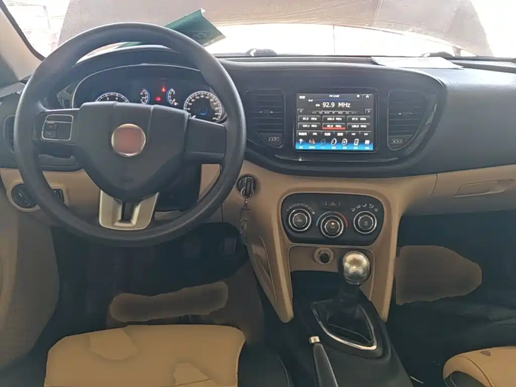 Fiat Viaggio 2014 2012 1.4T Manual Joy Edition
