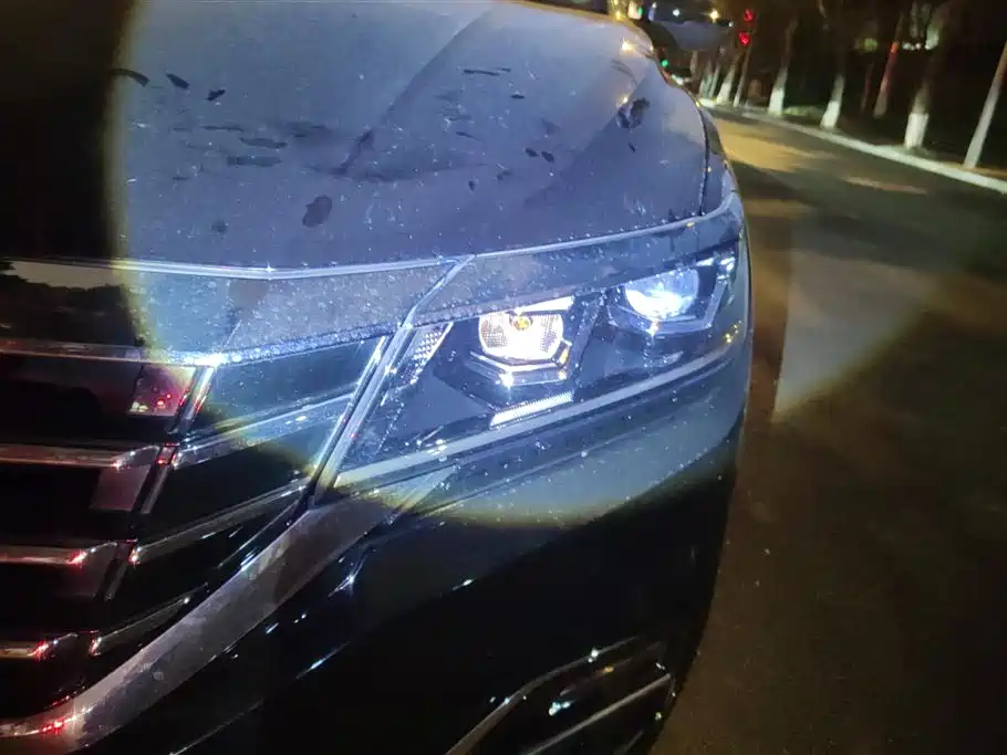 Volkswagen Passat 2019 330TSI Elite Version China VI фото 5