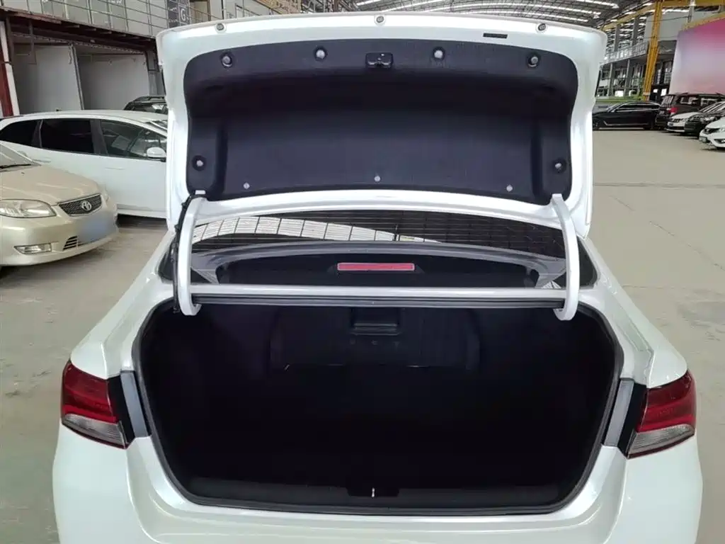 Kia Kaishen 2017 1.8L Automatic DLX фото 19