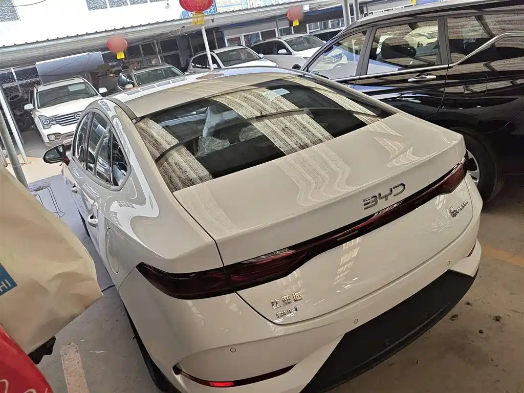BYD Qin PLUS 2026 DM-i Smart Edition 128KM Progressive фото 5