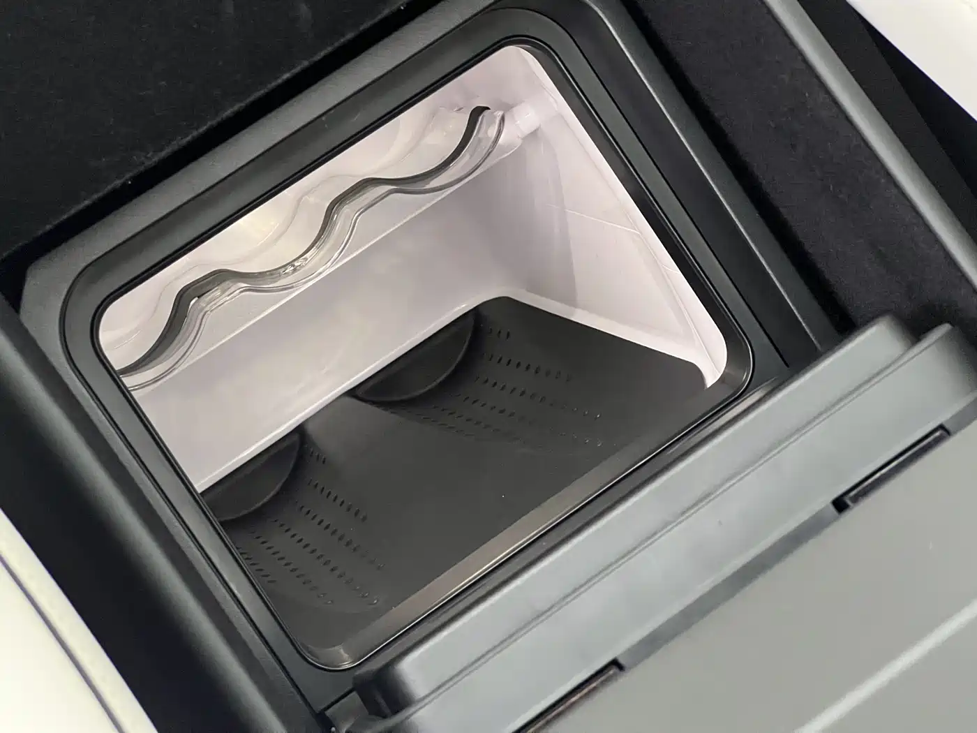 Mercedes-Benz Maybach S-Class 2022 S 680 4MATIC Craftsmanship Limited Launch Edition фото 24