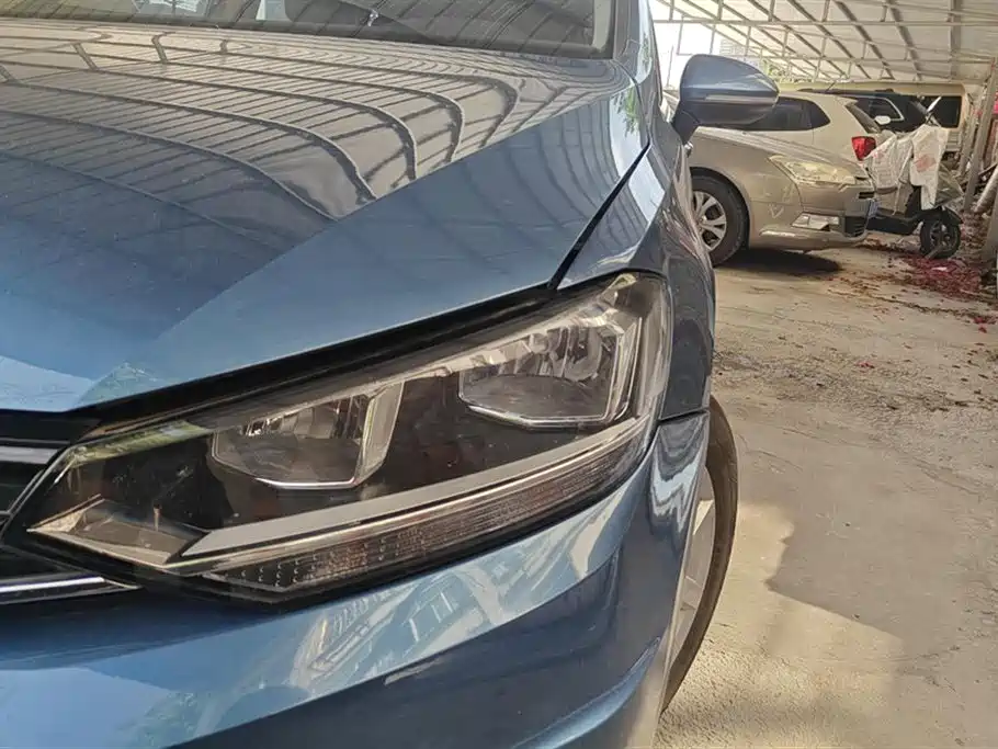 Volkswagen Touran 2018 Touran L 280TSI DSG Comfort Edition 7-seater China VI фото 5