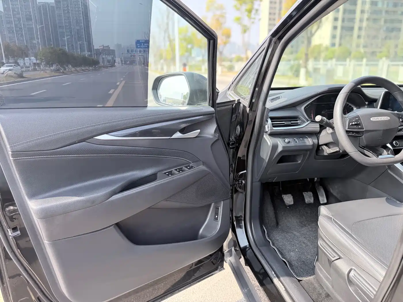 SAIC MAXUS CHASE G50