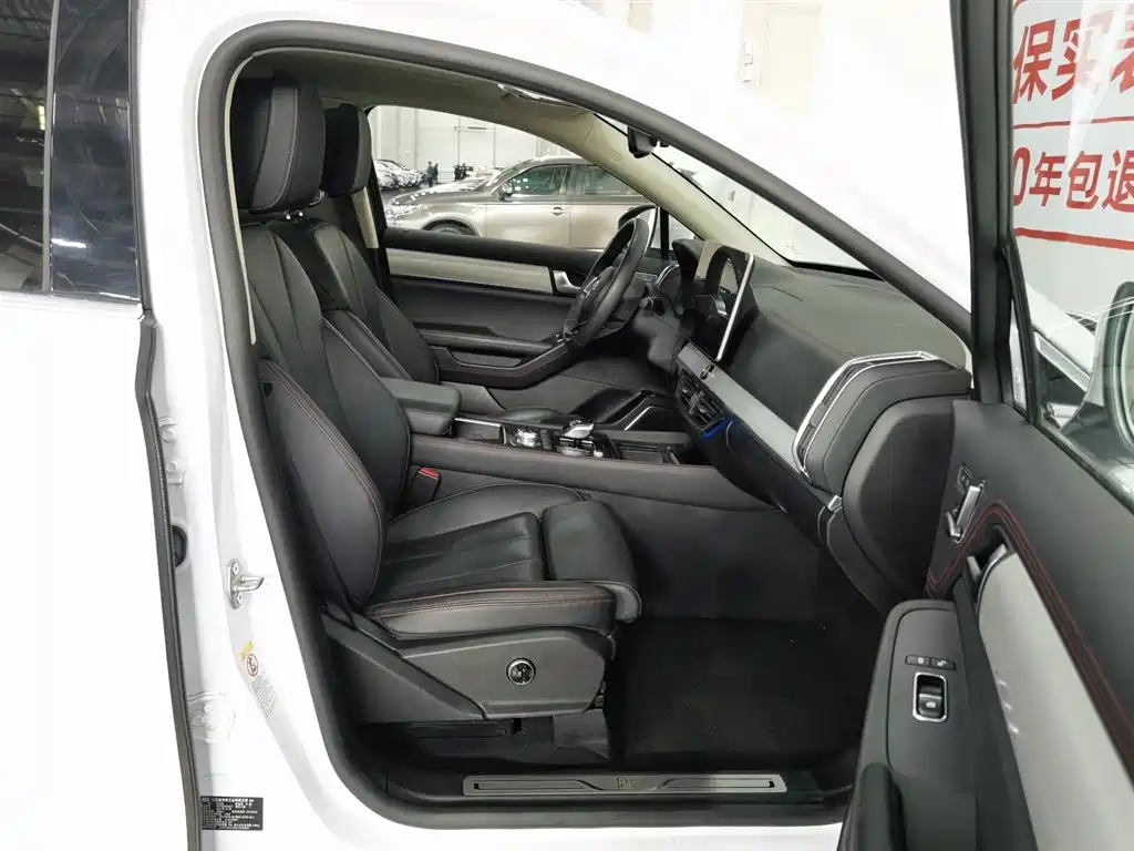 BYD Tang New Energy 2018 DM 2.0T AWD Smart Connection Genesis Edition 7-Seater China V фото 23