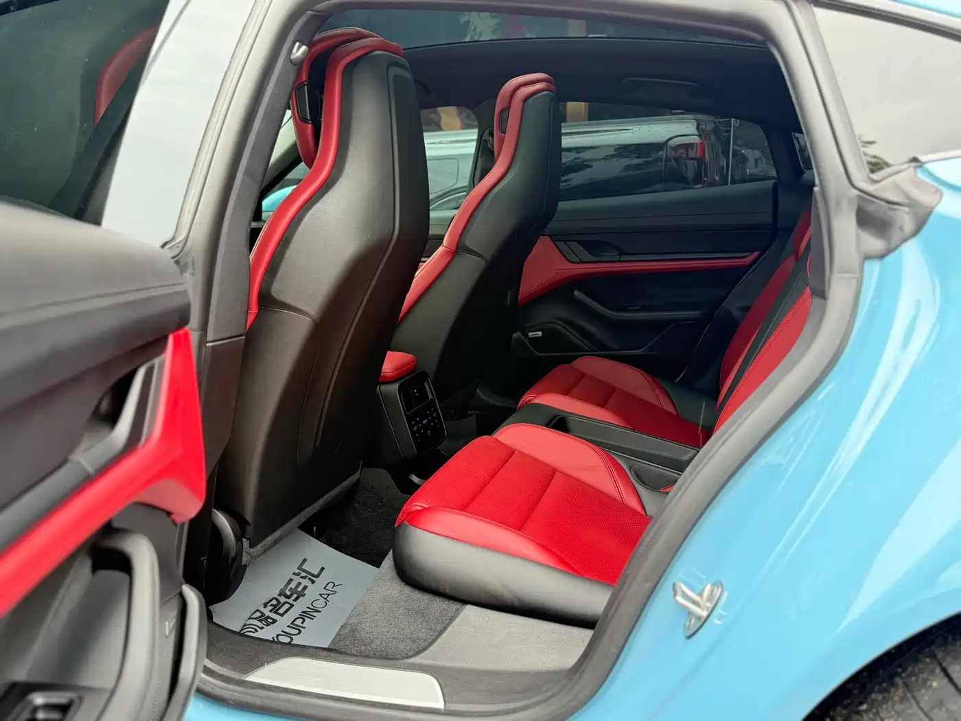 Porsche Taycan 2019 Taycan 4S фото 20