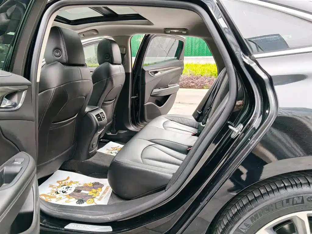 Buick LaCrosse 2022 652T Luxury фото 11