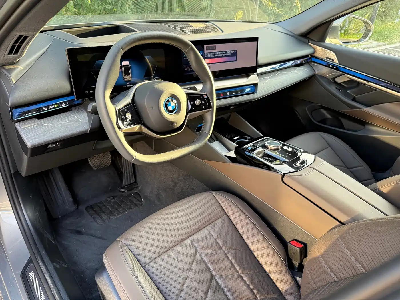 BMW i5 2026 2025 eDrive 35L Luxury Package