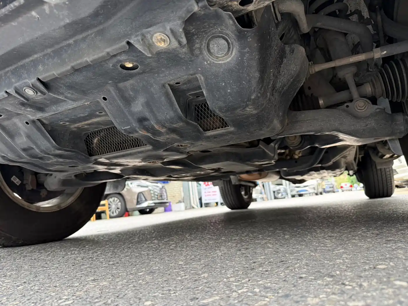 Toyota Prado 2016 2.7L Auto Standard Edition фото 27