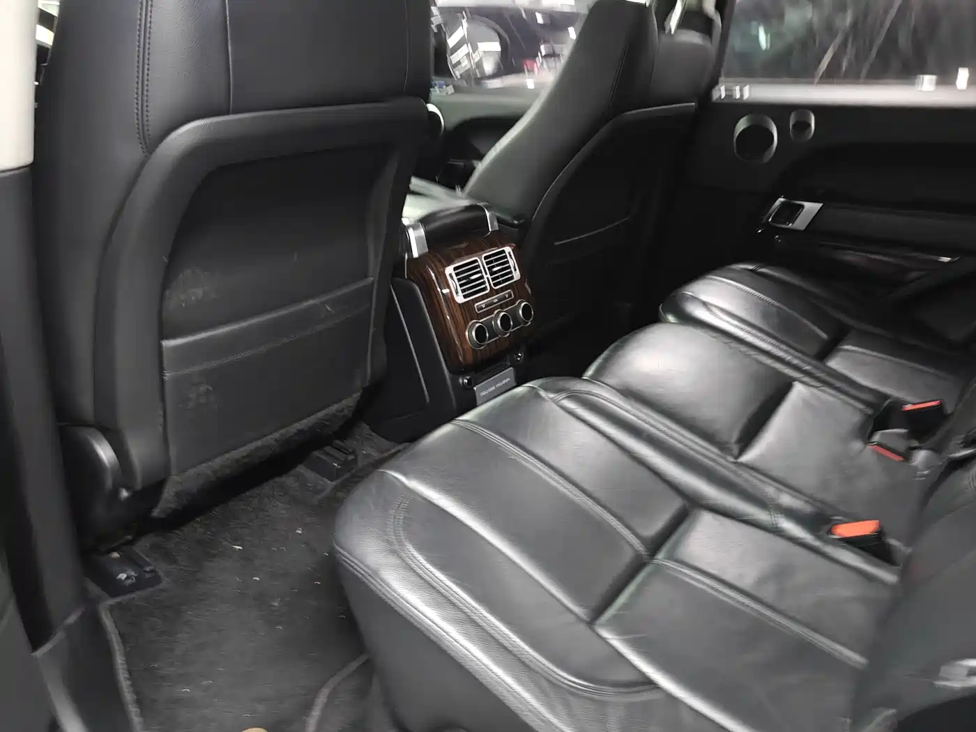 Land Rover Range Rover 2017 3.0 SC V6 Golden Age Edition фото 10