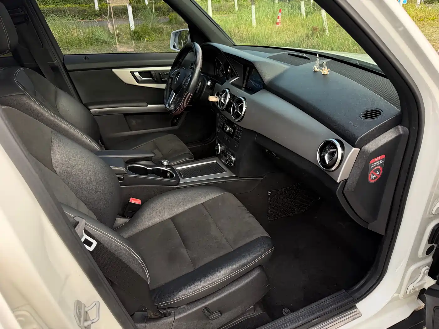 Mercedes-Benz GLK-Class 2015 GLK 260 4MATIC Fashion Ultimate Edition фото 28