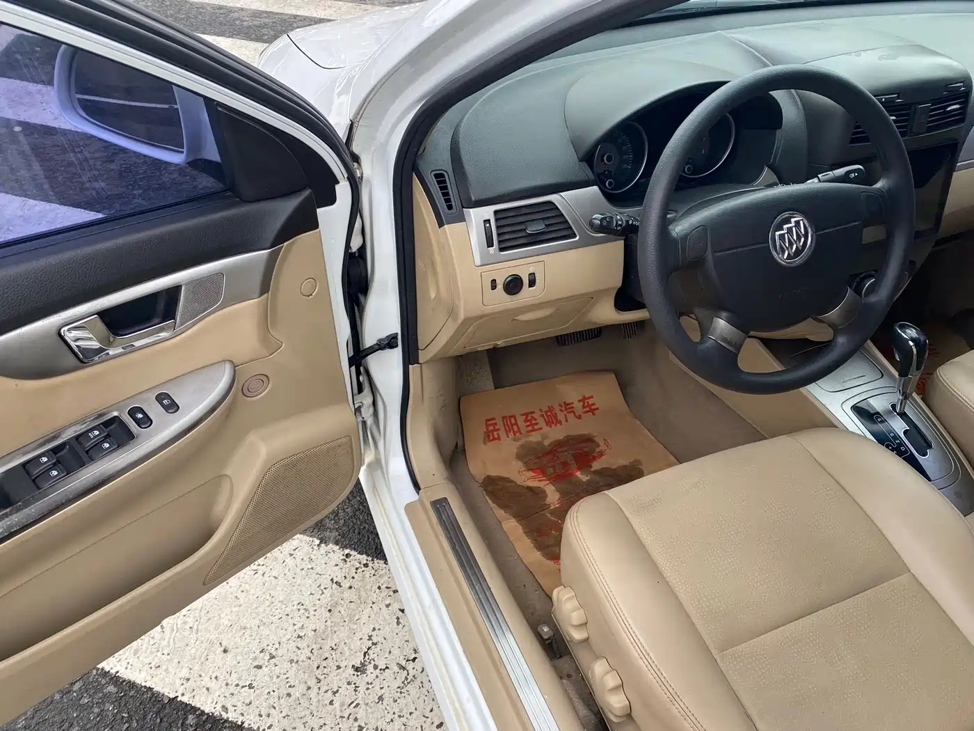 Buick Excelle 2013 1.5L Automatic Classic фото 4