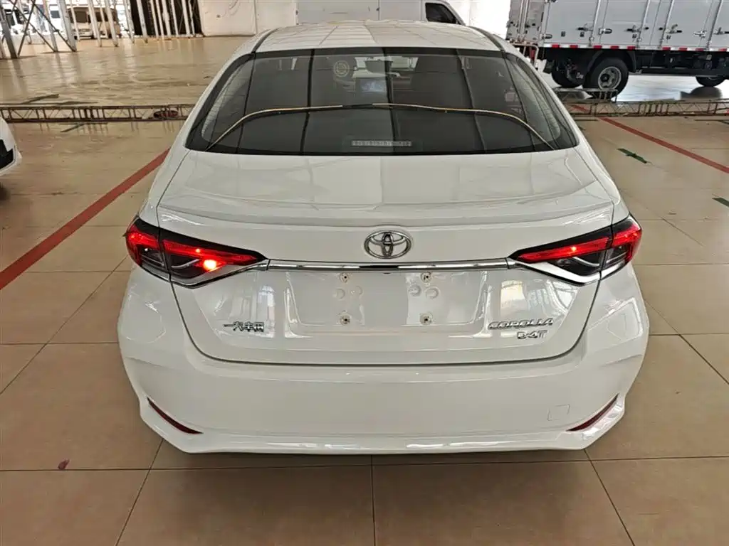 Toyota Corolla 2019 1.2T S-CVT Sport Edition фото 6