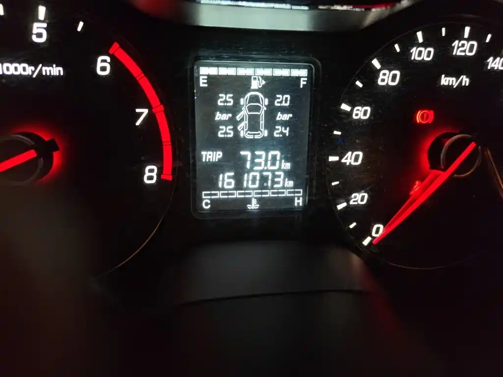 Baojun 310W 2017 2017 1.5L Manual Fashion Edition (China V)