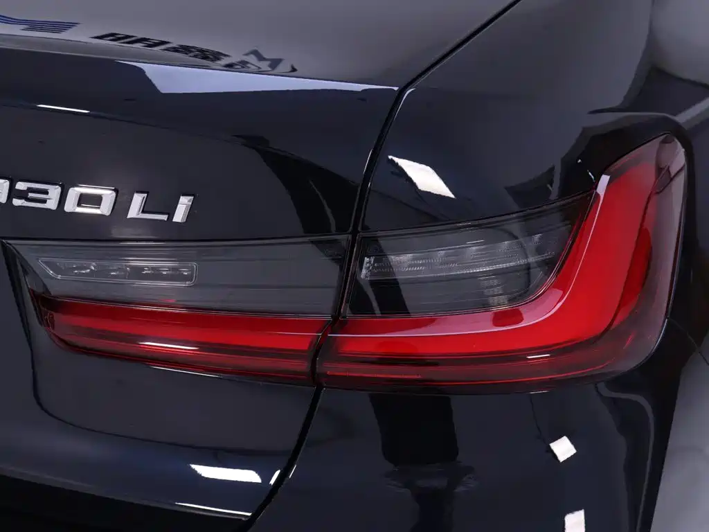 BMW 3 Series 2026 2026 330Li M Sport Shadowline Package
