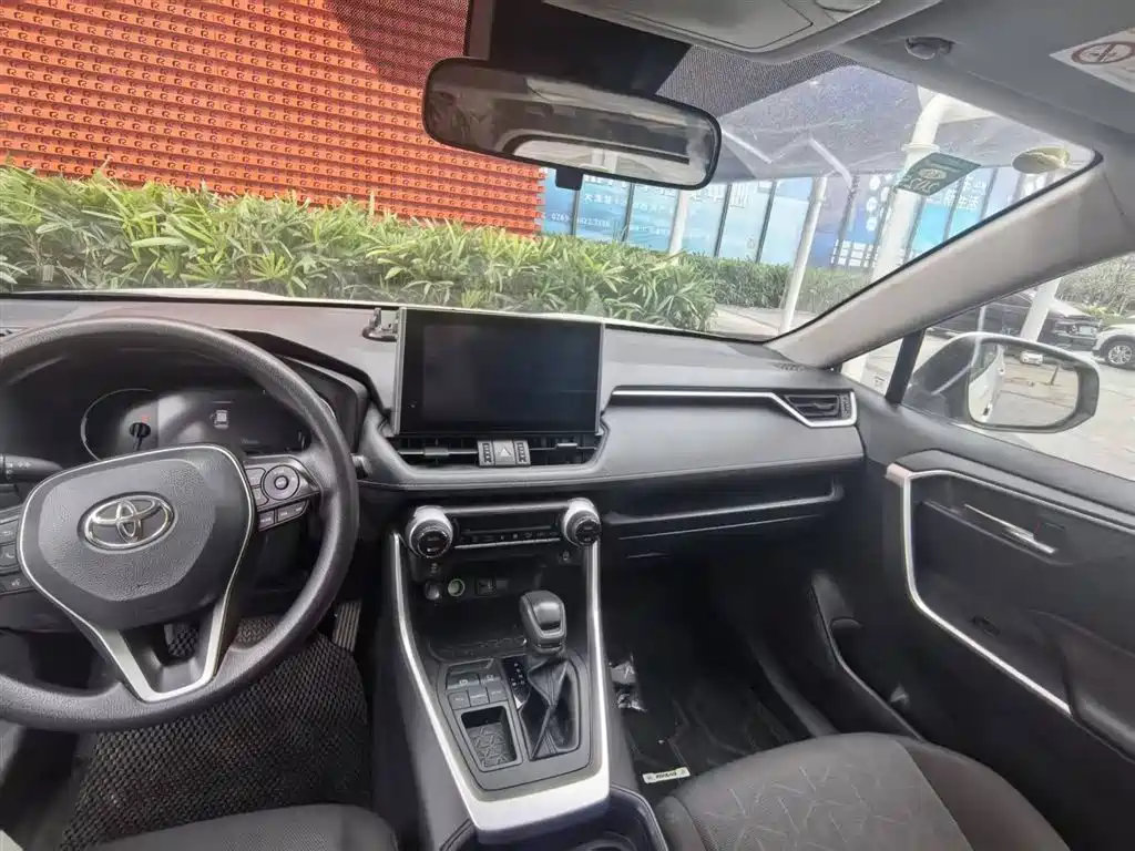 TOYOTA RAV4 RONGFANG