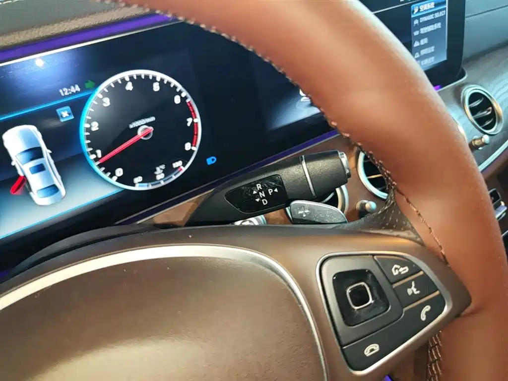 Mercedes-Benz E-Class 2018 Facelift E 200 L 4MATIC фото 14