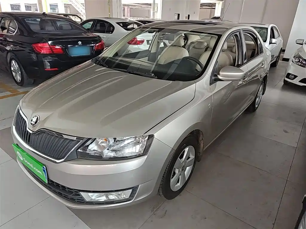 Škoda Rapid 2016 1.6L Automatic Pioneer Edition