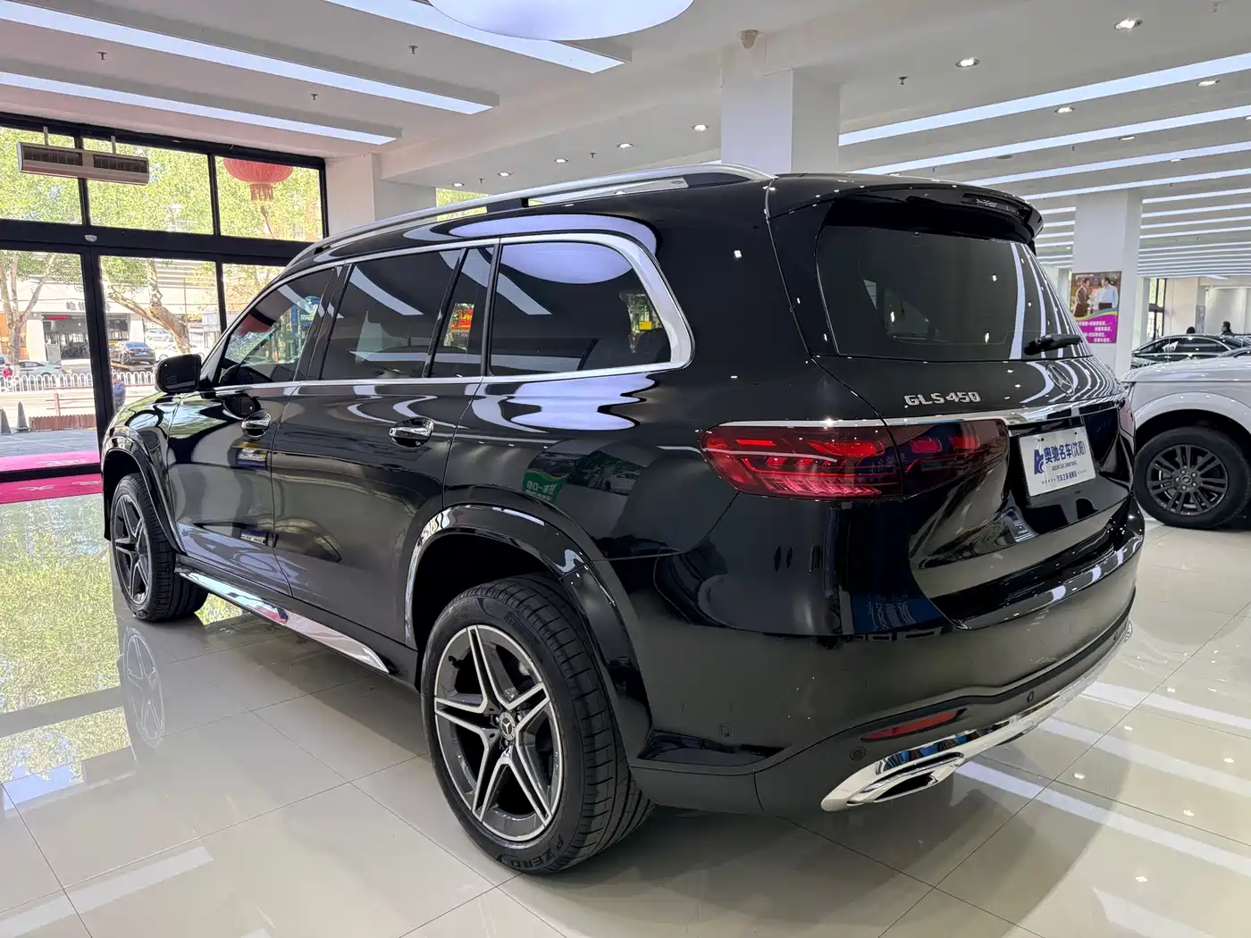 Mercedes-Benz GLS 2025 GLS 450 4MATIC Fashion фото 4
