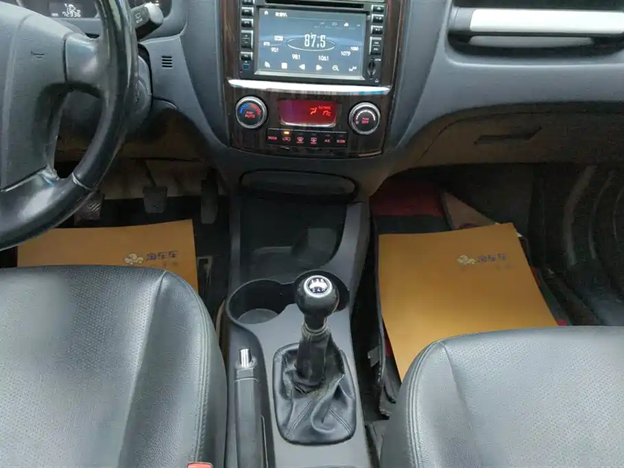 Kia Sportage 2013 2.0L Manual 2WD GLS фото 16