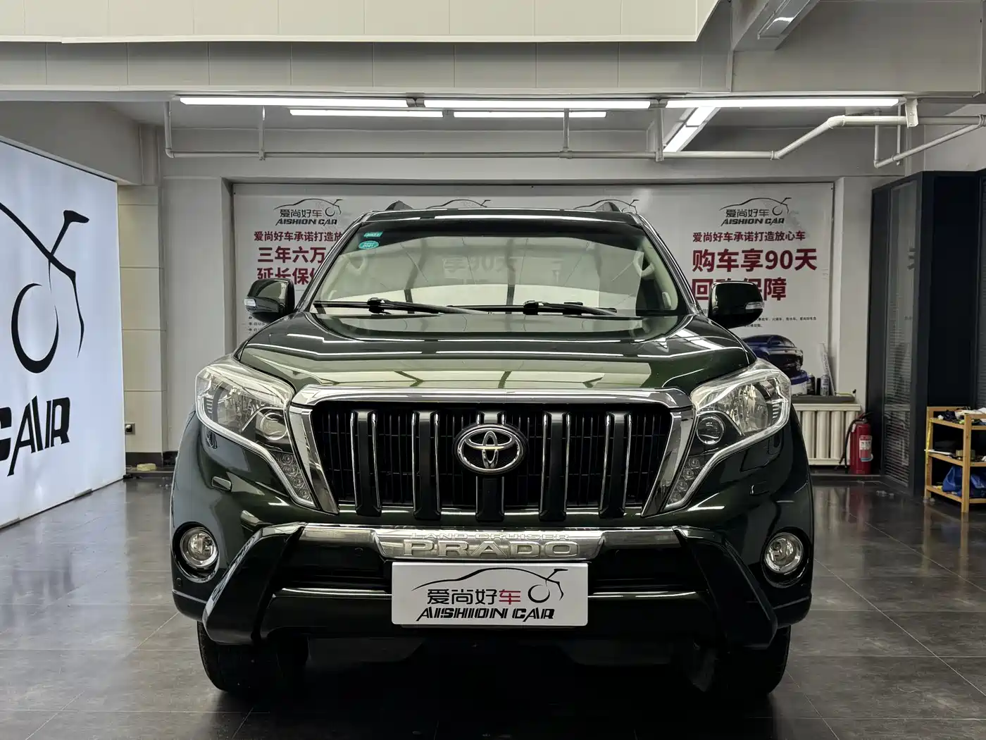 Toyota Prado 2016 3.5L Auto TX-L фото 2